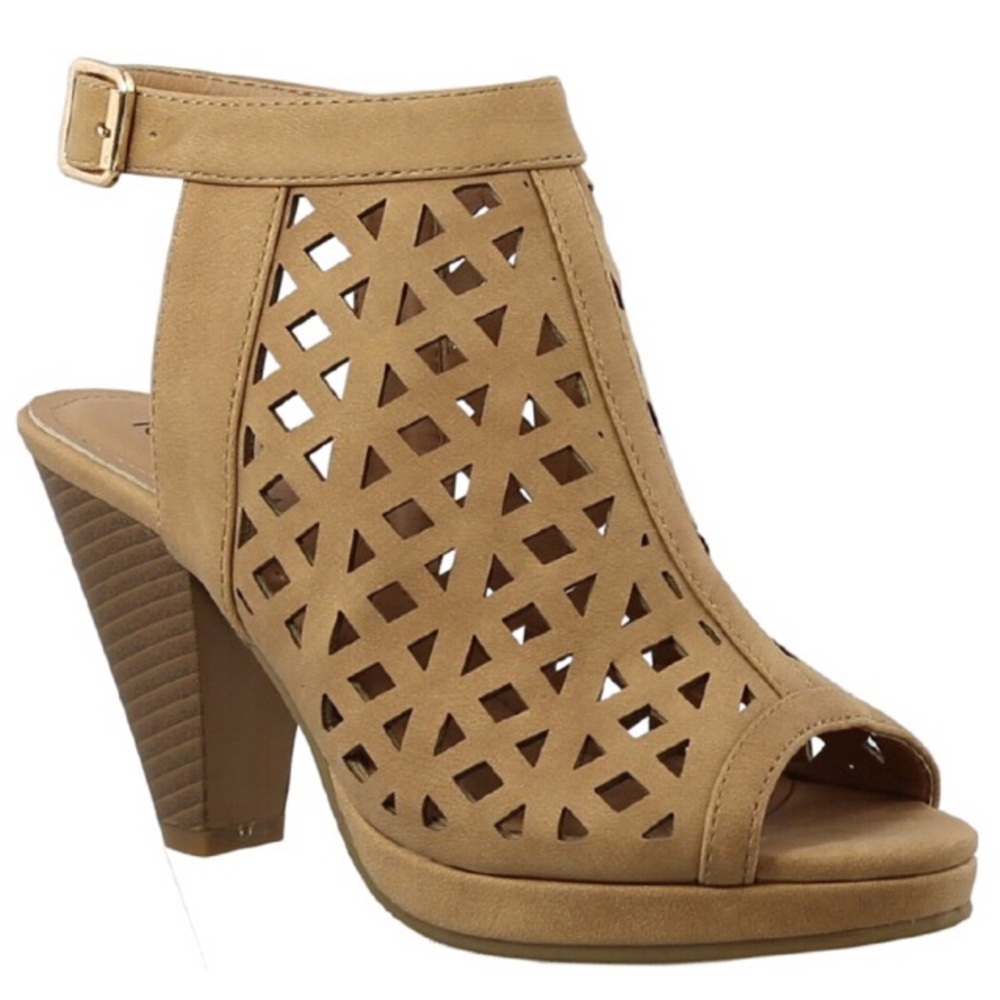 New - Women’s Hermer Sandal - Tan
